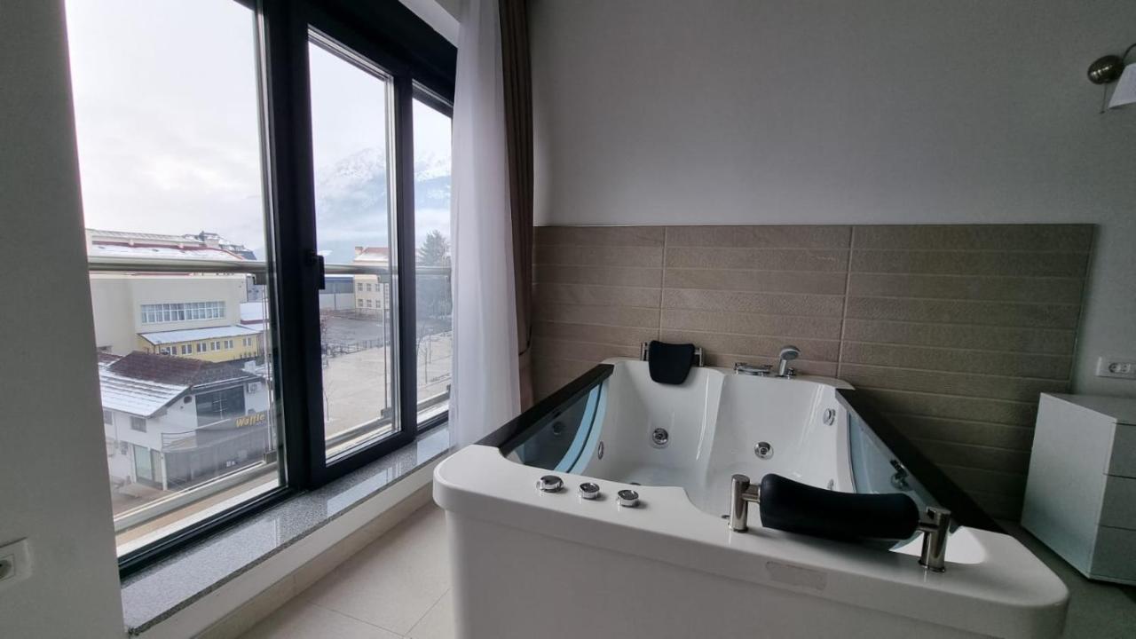 Elan Luxury Apartments & Rooms Plav Exterior photo