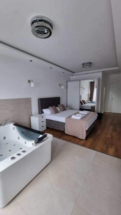 Elan Luxury Apartments & Rooms Plav Exterior photo
